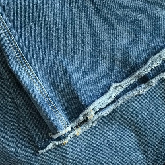 LAST2️⃣//WIDE LEG FLARE JEANS - Picture 2 of 3